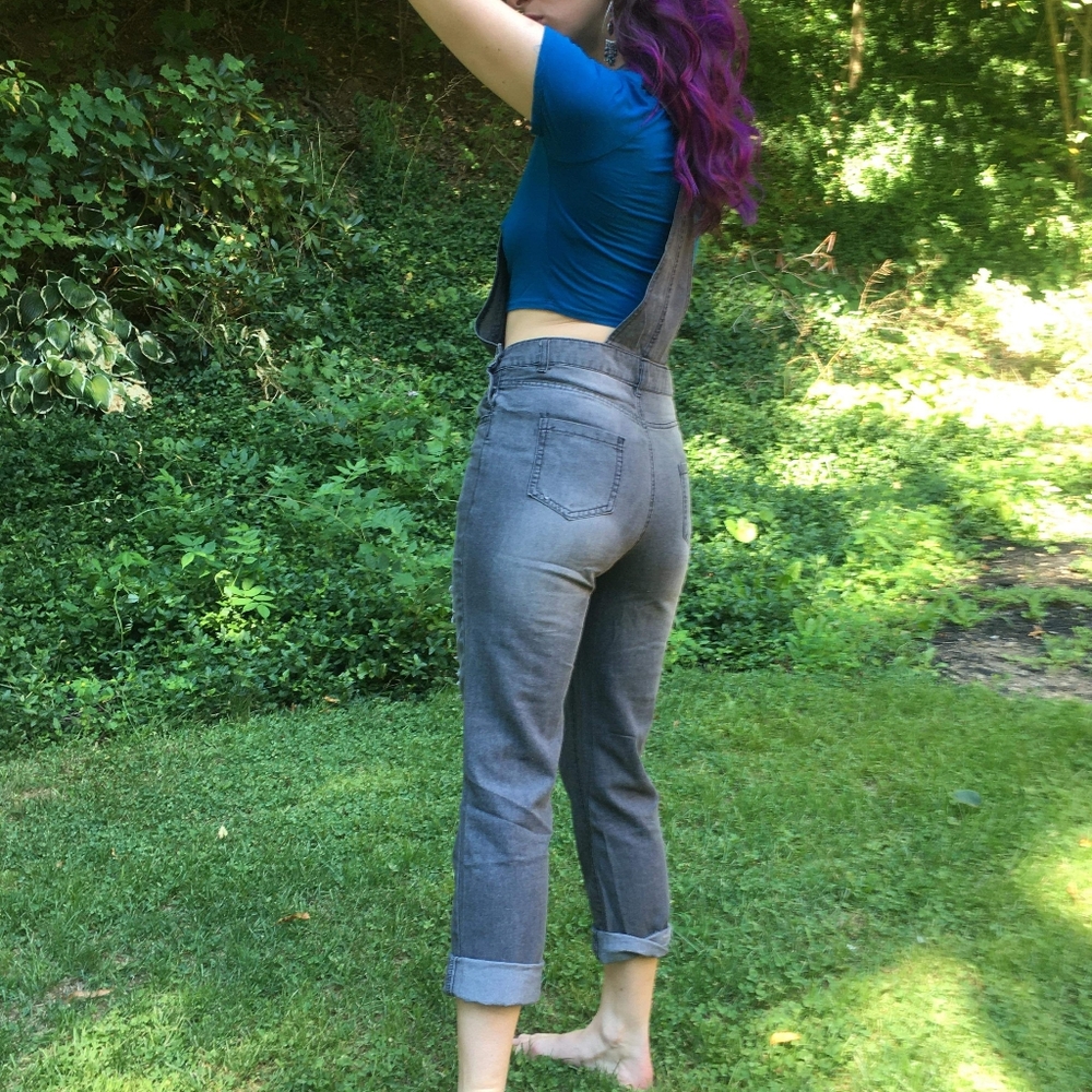 Cropped denim distressed gray overalls - Picture 3 of 3